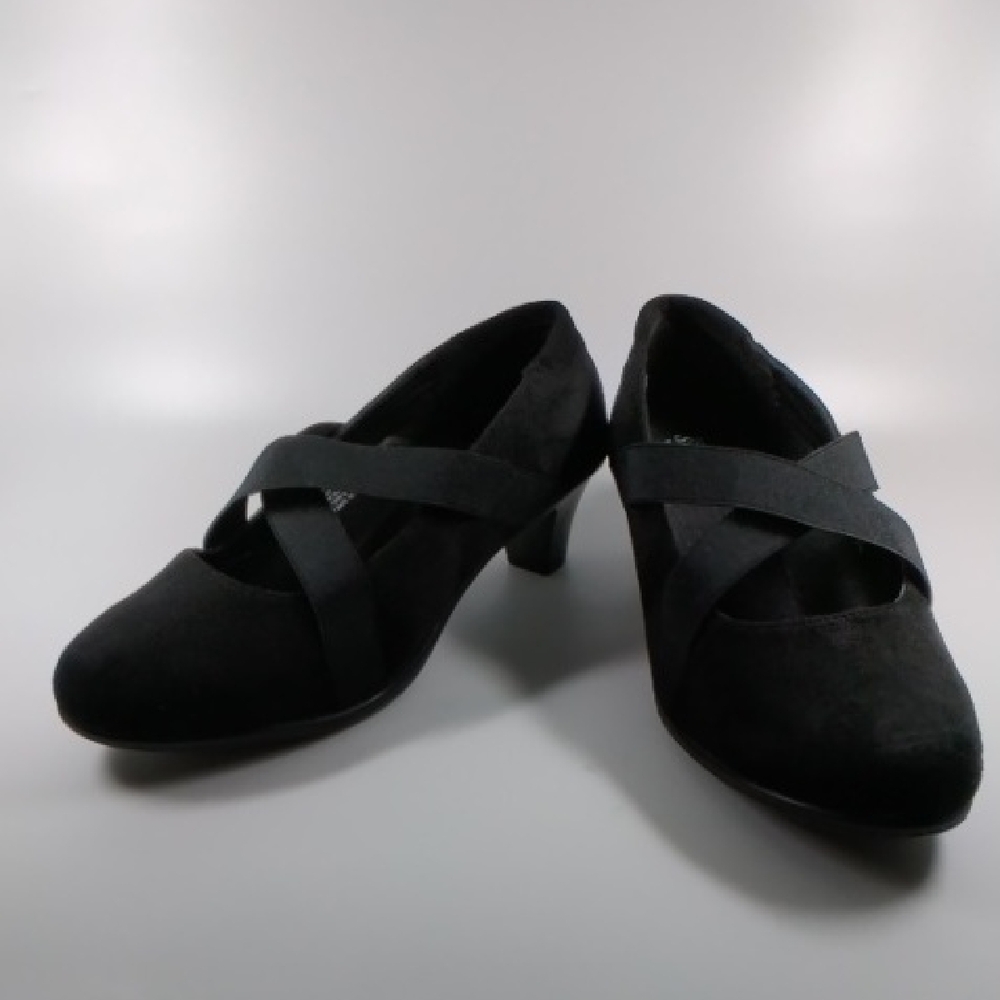Chic Black Cross-Strap Women's Heels